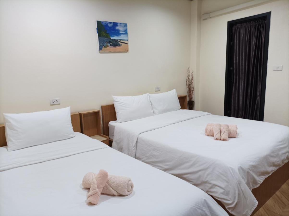 Double D Rooms & Cafe Бангкок Экстерьер фото