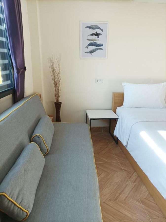 Double D Rooms & Cafe Бангкок Экстерьер фото