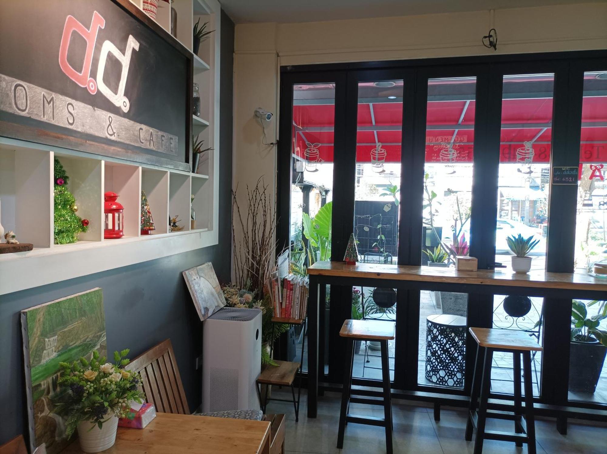 Double D Rooms & Cafe Бангкок Экстерьер фото